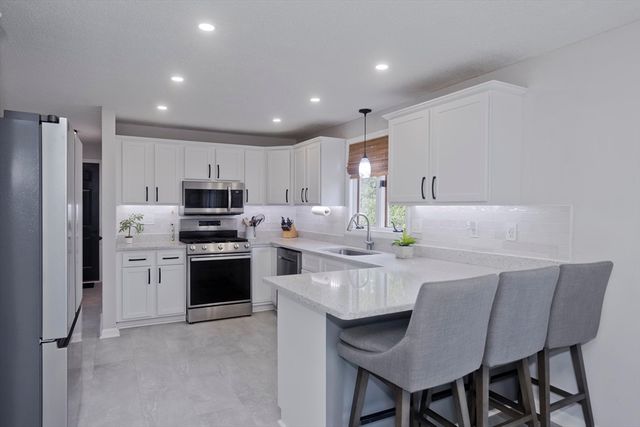 9 Post Rd, Chicopee, MA 01020