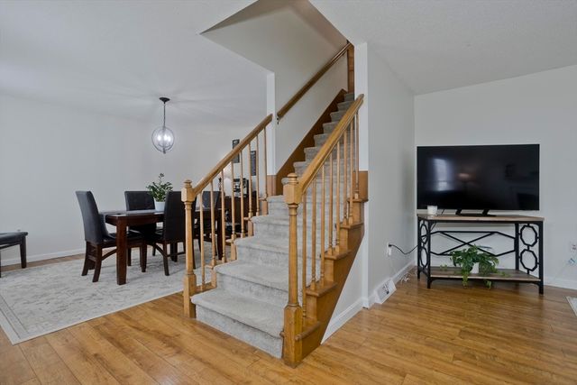 9 Post Rd, Chicopee, MA 01020