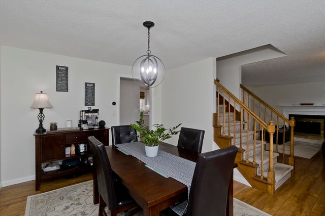 9 Post Rd, Chicopee, MA 01020