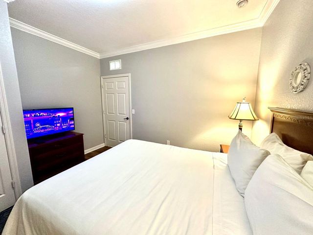 1301 TUSCAN TERRACE 9-308, Davenport, FL 33896