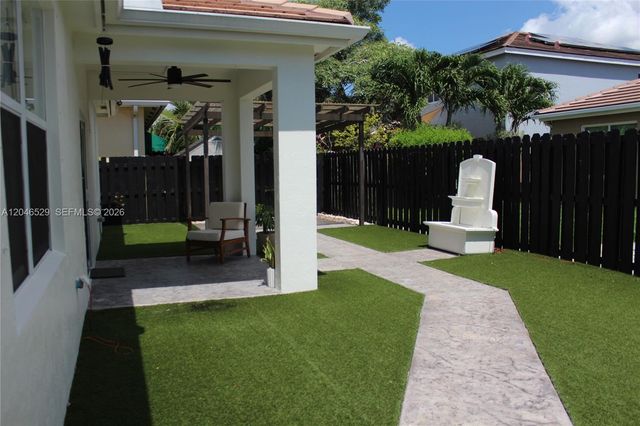 3431 NE 1st St 3431, Homestead, FL 33033