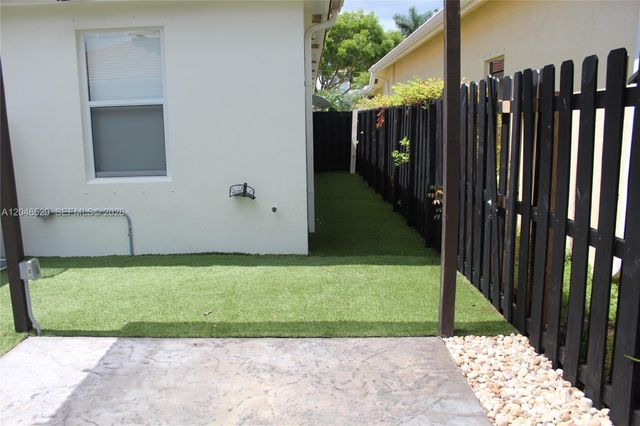 3431 NE 1st St 3431, Homestead, FL 33033