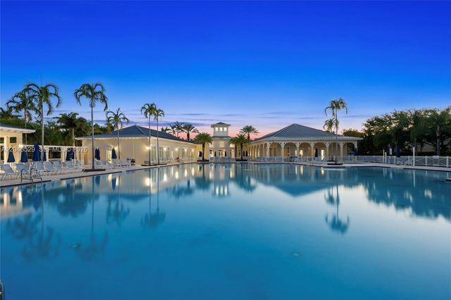 3431 NE 1st St 3431, Homestead, FL 33033