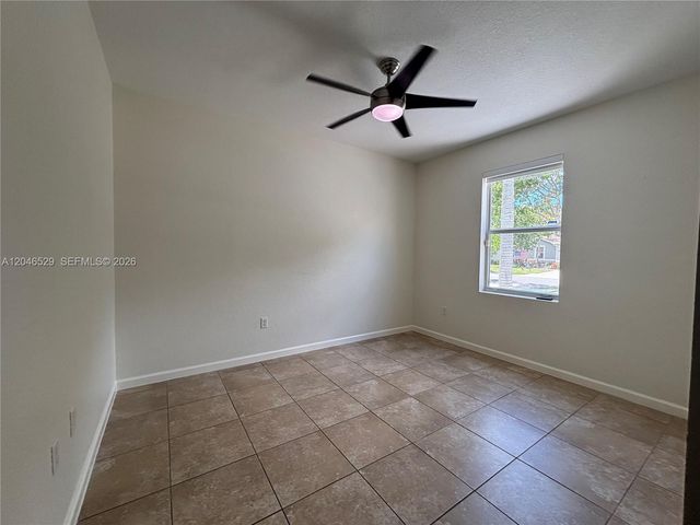 3431 NE 1st St 3431, Homestead, FL 33033
