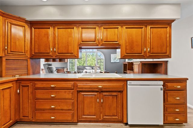 731 Mt. Pleasant Road, South Huntingdon, PA 15089