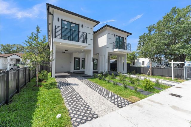 1816 NW 49th St, Miami, FL 33142