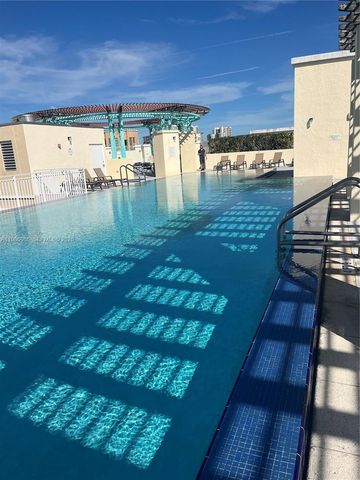 7285 SW 90th St D614, Miami, FL 33156