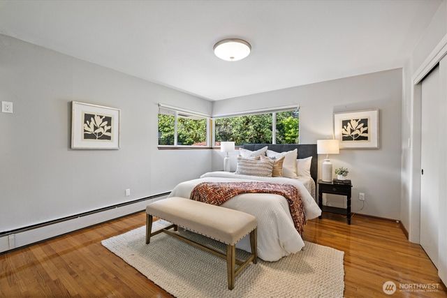 11411 Clovercrest Drive SW, Lakewood, WA 98499