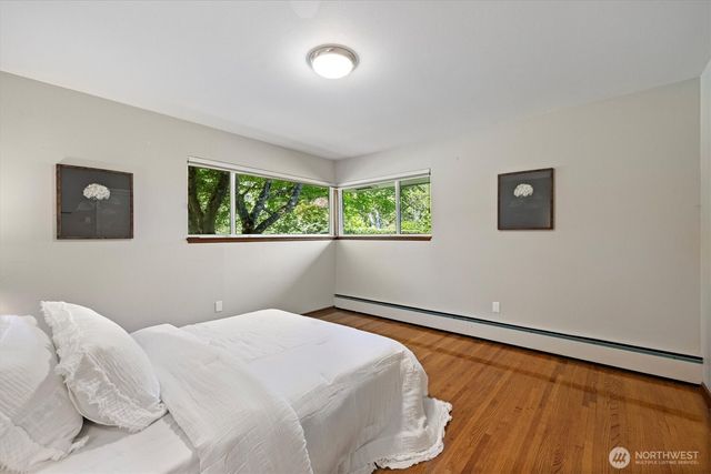 11411 Clovercrest Drive SW, Lakewood, WA 98499