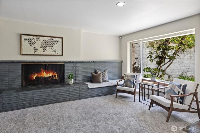 11411 Clovercrest Drive SW, Lakewood, WA 98499