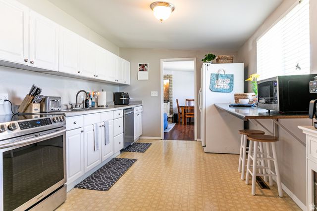 1619 DAVIS DR, Layton, UT 84041