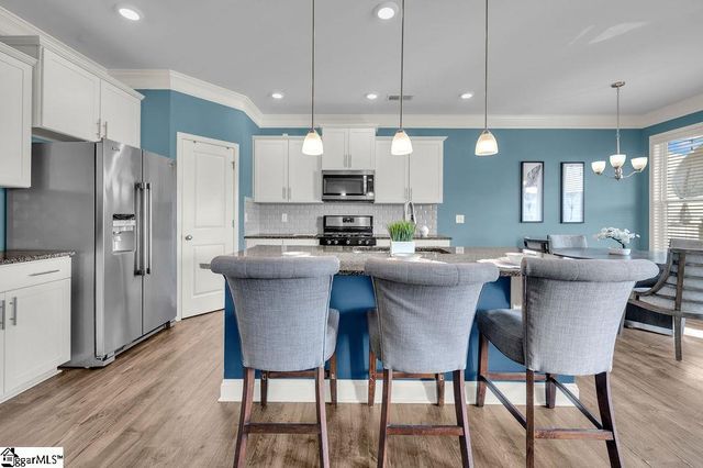 617 Highgarden Lane, Boiling Springs, SC 29316