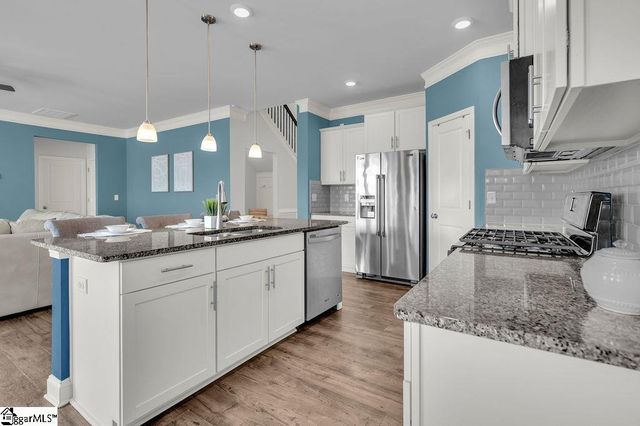 617 Highgarden Lane, Boiling Springs, SC 29316