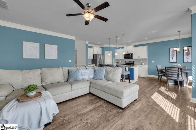 617 Highgarden Lane, Boiling Springs, SC 29316