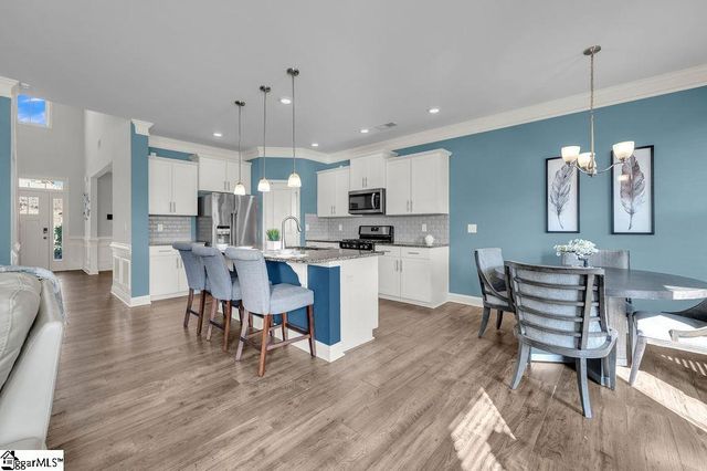 617 Highgarden Lane, Boiling Springs, SC 29316