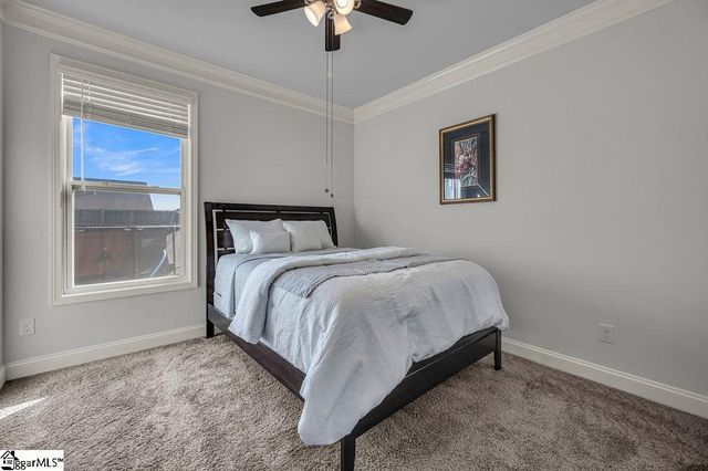 617 Highgarden Lane, Boiling Springs, SC 29316