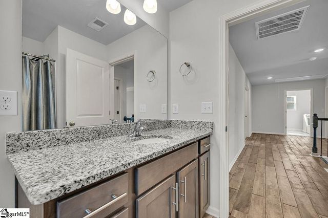 617 Highgarden Lane, Boiling Springs, SC 29316