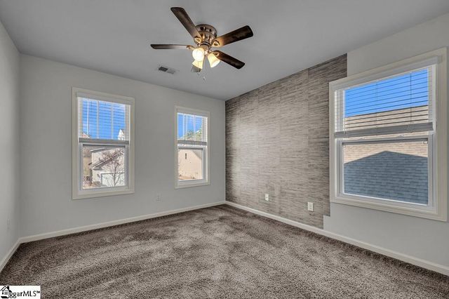 617 Highgarden Lane, Boiling Springs, SC 29316