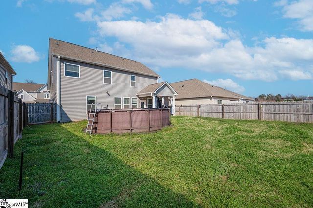 617 Highgarden Lane, Boiling Springs, SC 29316