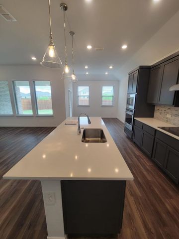 1633 Pine valley Drive, Fort Worth, TX 76052