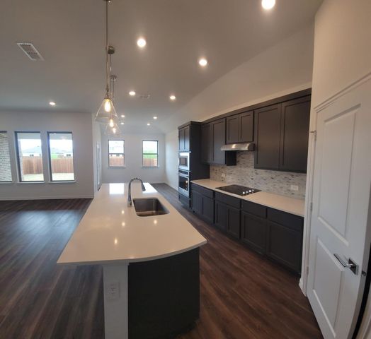 1633 Pine valley Drive, Fort Worth, TX 76052