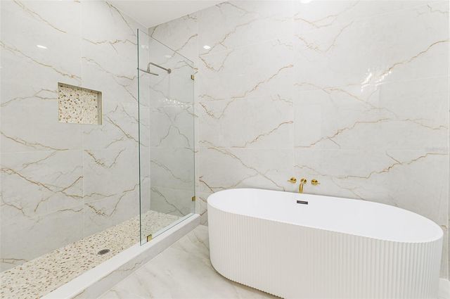 7901 N GREENWOOD AVENUE, Tampa, FL 33604