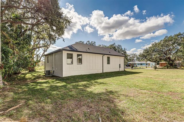 7901 N GREENWOOD AVENUE, Tampa, FL 33604