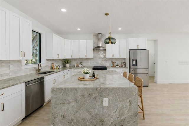 7901 N GREENWOOD AVENUE, Tampa, FL 33604