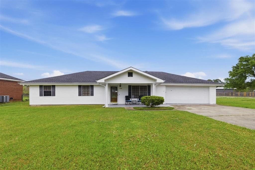 1240 Pine Hill Road, Lake Charles, LA 70605