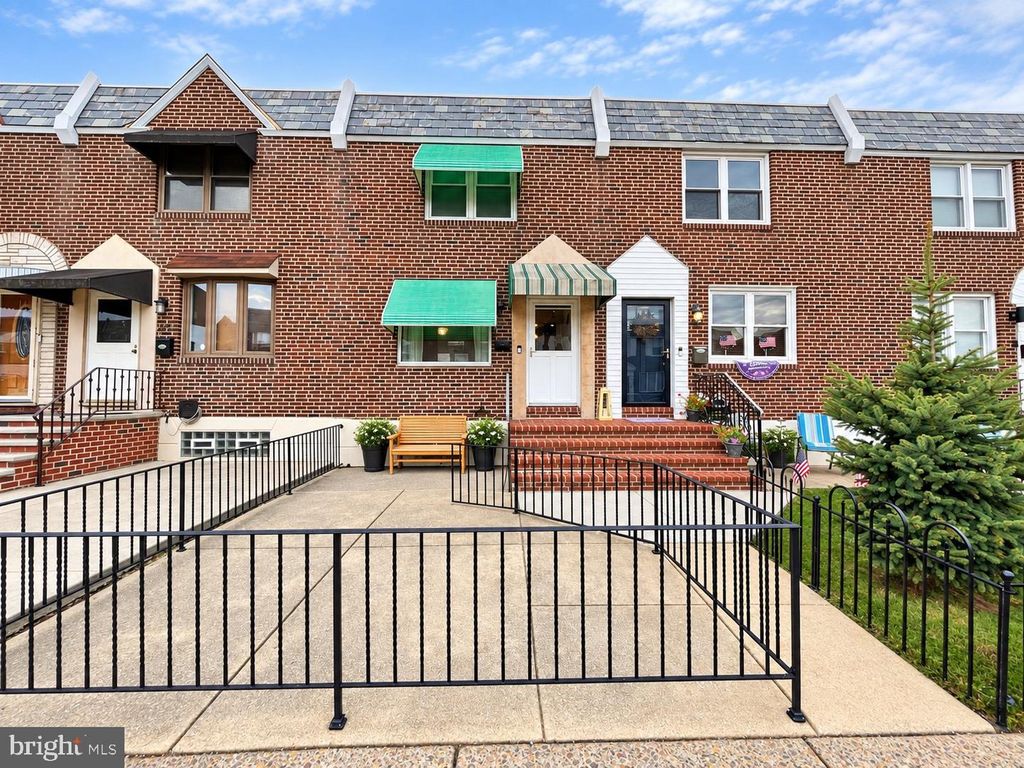 2820 S DARIEN ST, Philadelphia, PA 19148 — photo 2