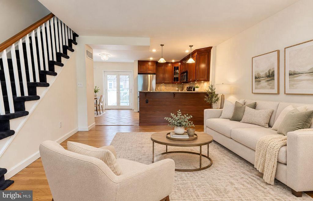 2820 S DARIEN ST, Philadelphia, PA 19148 — photo 4