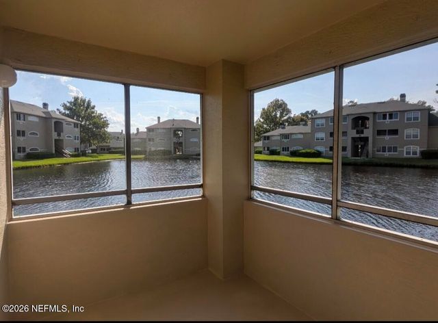 1655 THE GREENS Way 2816, Jacksonville Beach, FL 32250