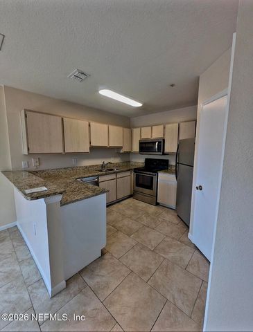 1655 THE GREENS Way 2816, Jacksonville Beach, FL 32250