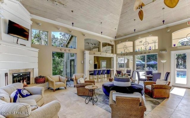 1655 THE GREENS Way 2816, Jacksonville Beach, FL 32250