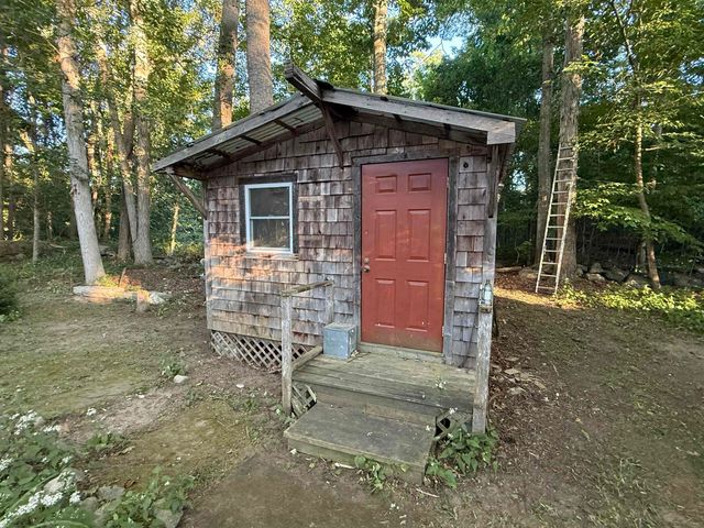 7 Colcord Pond Road, Exeter, NH 03833