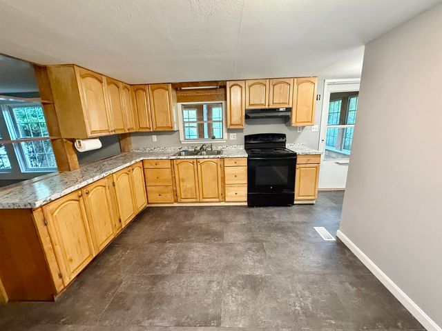 7 Colcord Pond Road, Exeter, NH 03833