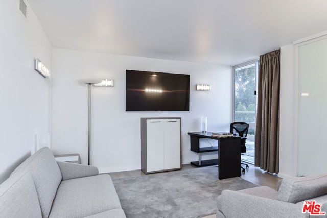 201 OCEAN Avenue 404P, Santa Monica, CA 90402