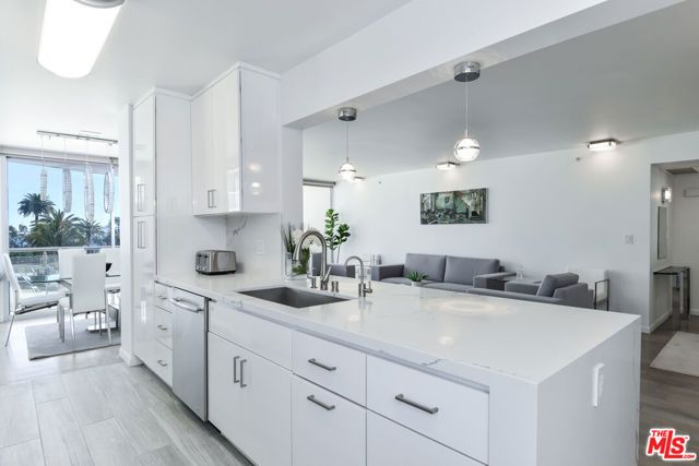 201 OCEAN Avenue 404P, Santa Monica, CA 90402