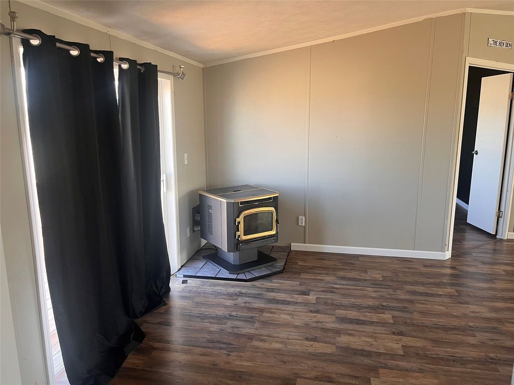 Image 11 of property listing at 195 N Hill Road, Helena, MT 59602