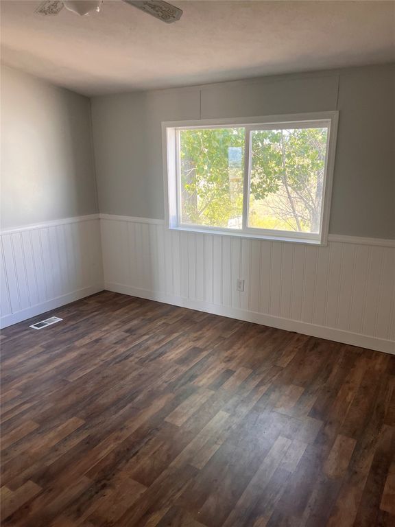 Image 16 of property listing at 195 N Hill Road, Helena, MT 59602