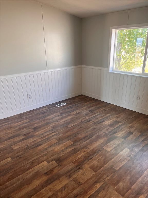 Image 17 of property listing at 195 N Hill Road, Helena, MT 59602