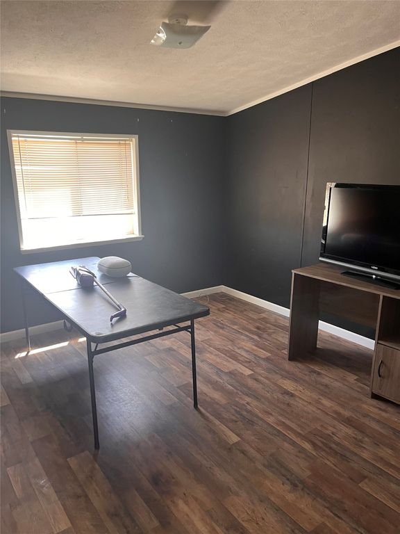Image 21 of property listing at 195 N Hill Road, Helena, MT 59602