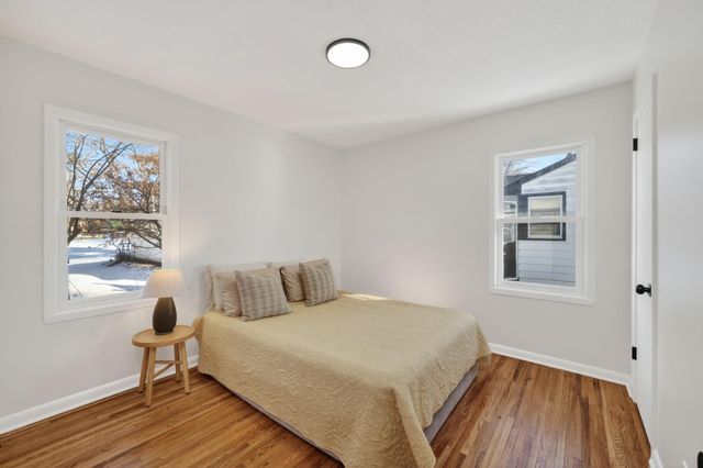 2561 Harvester Avenue E, Maplewood, MN 55119