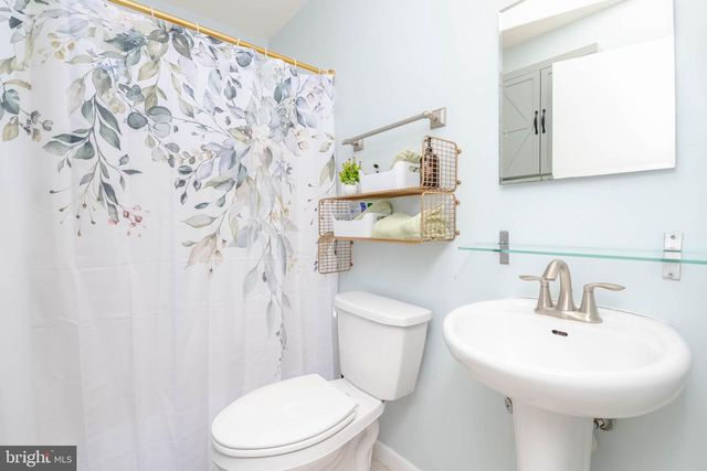 428 E OLIVER ST, Baltimore, MD 21202