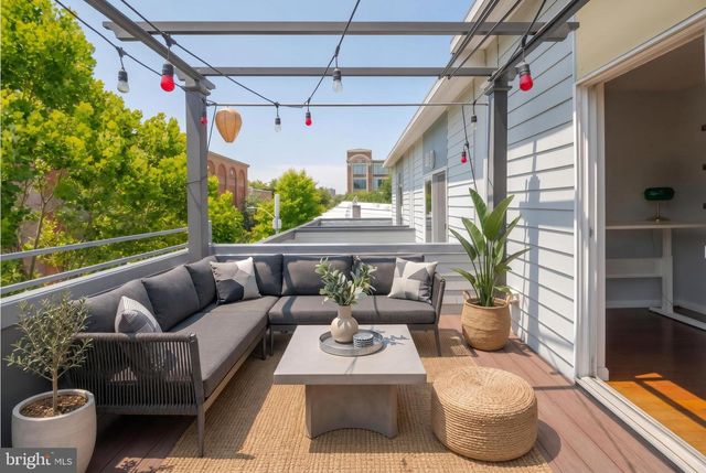 428 E OLIVER ST, Baltimore, MD 21202