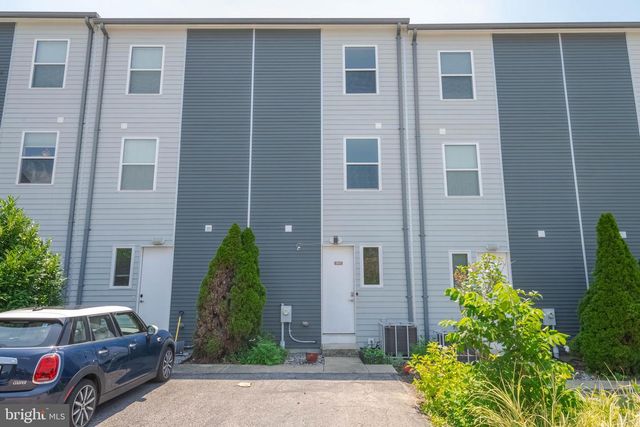 428 E OLIVER ST, Baltimore, MD 21202