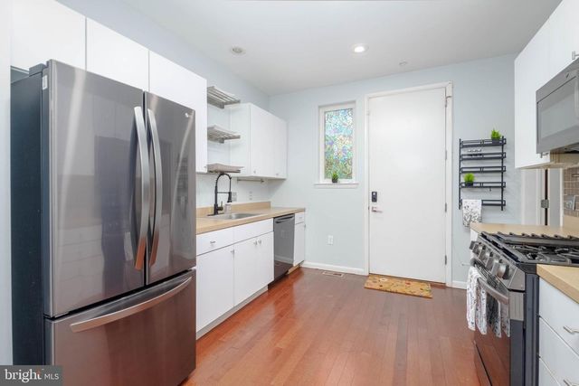 428 E OLIVER ST, Baltimore, MD 21202