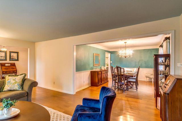 724 Barnes Mill Road, Richmond, KY 40475