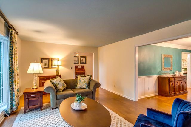 724 Barnes Mill Road, Richmond, KY 40475