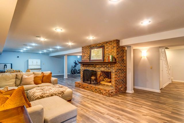 724 Barnes Mill Road, Richmond, KY 40475